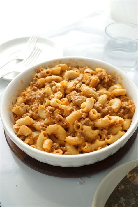 This is a good maceroni and cheese recipe, i give it five stars. Velveeta Cheese Burger Mac and Cheese- THE BEST AND CREAMIEST STOVE TOP MAC AND CHEESE EVER ...