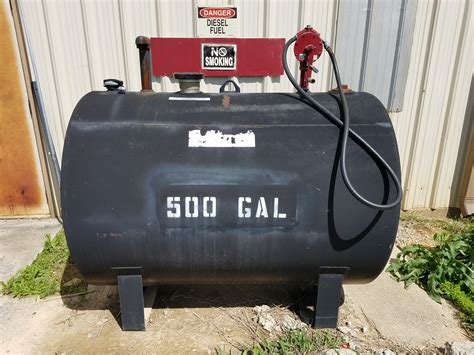 Newberry 500 Gallon Diesel Fuel Storage Tank With Hand Pump Loading