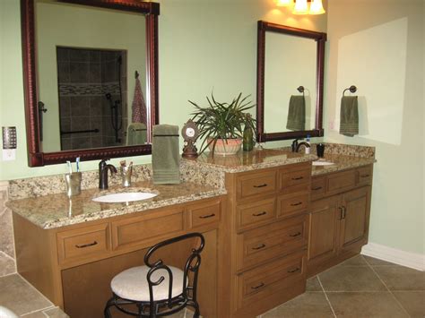 P&k custom cabinets can make the bathroom of your dreams come true. Custom Bathroom Cabinets & Vanities | Gallery | Classic ...