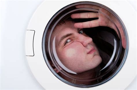 Naked Aussie Gets Stuck In Washing Machine