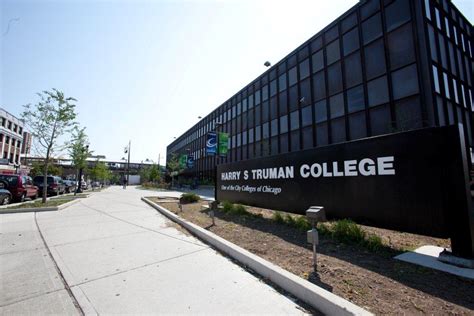Harry S Truman College The City Colleges Of Chicago Has P Flickr