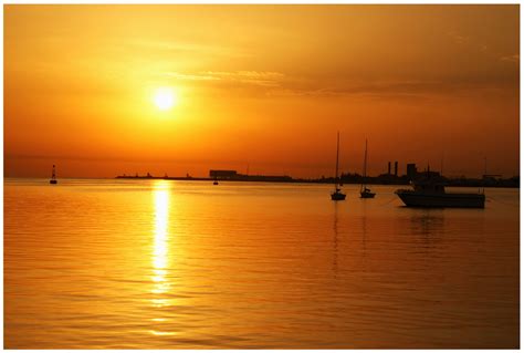 Doha, Qatar Sunrise Sunset Times