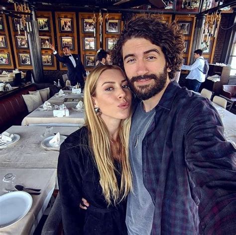 Gamze ozcelikin tesetturlu son hali haber dis fotograf. Arka Sokaklar'ın eski yıldızı Gamze Özçelik'in kız kardeşi ...