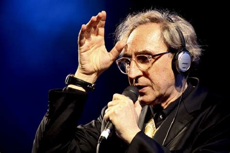 All'età di 76 anni, appena compiuti, è morto franco battiato, cantautore, compositore, musicista, regista e pittore. Franco Battiato, disponibile on demand il concerto live di ...