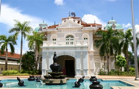 Read all about sultan azlan shah of perak's spiritual essence, his relationships and compatibility with you. | Sultan Azlan Shah Gallery, Perak