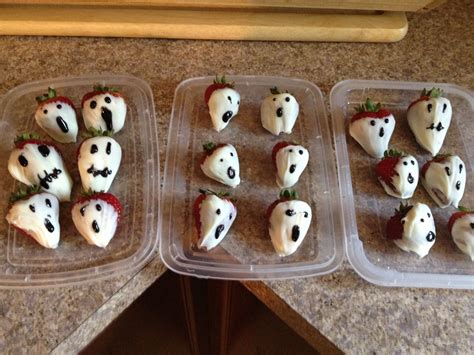 Choc Covered Strawberry Ghosts Fun Desserts Yummy Covered Strawberries