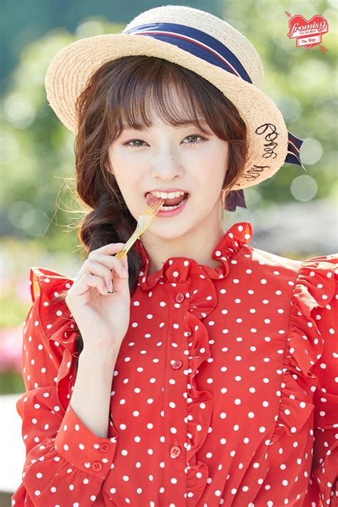 Tài khoản chính thức của fromis_9 saerom là người duy nhất trên fromis_9 có bằng lái xe. fromis_9 Members Profile (Updated!)