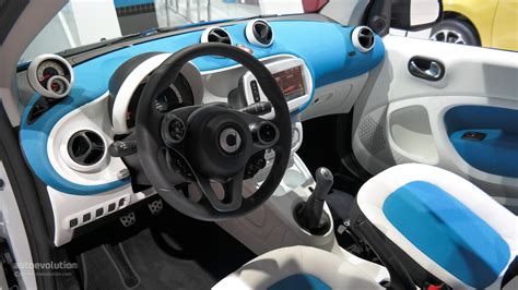 2015 Smart Fortwo And Forfour Make World Debuts At Paris Live Photos