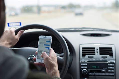 The Dangers And Effects Of Texting While Driving Barrus Injury Lawyers