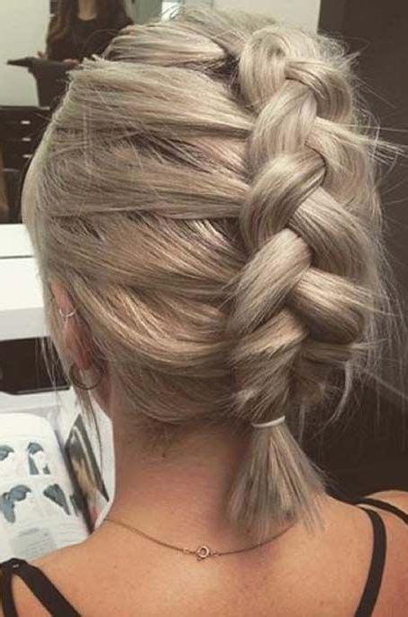 A french braid is a classic hairstyle worn by women of all hair types and lengths. 29 French Braid Ideas for Short Hair That Make You Say "Wow!" in Summer 2019 | Braids for short ...