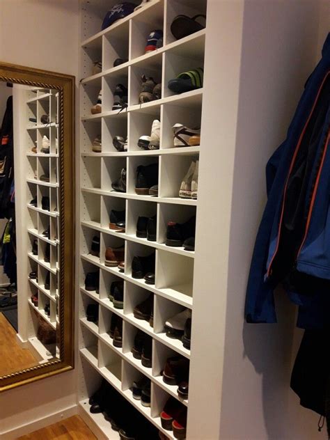 Der schrank wird mit zwei spiegeltüren verkauft,. Schuhschrank. Ikea Pax halbe Tiefe mit Schuhfächern. (mit ...