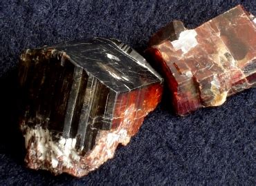 Coltan — el coltan o coltán es una mezcla de los minerales columbita (una mena de columbio o niobio) y tantalita (una mena de tantalio). Coltan - East Group Minerals
