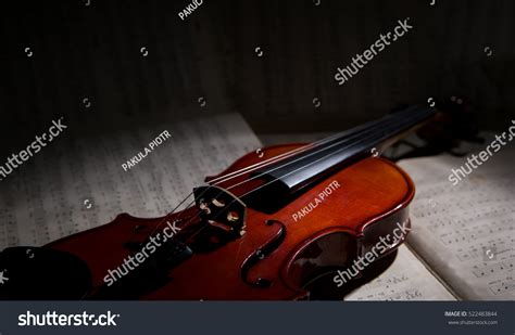Vintage Violin On Sheet Music Stock Photo 522483844 Shutterstock