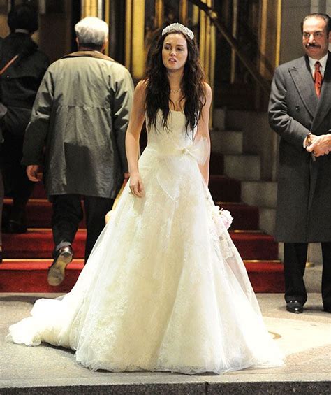 leighton meester is a runaway bride in new gossip girl wedding drama photo 1