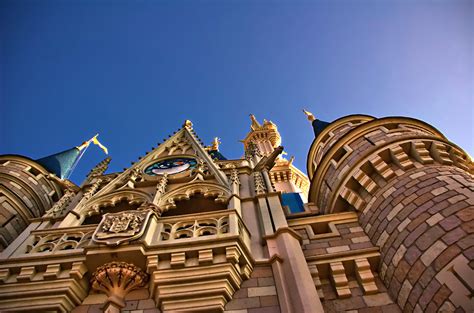 Disney Cinderella Castle Looking Up Who Doesnt Take Thi Flickr