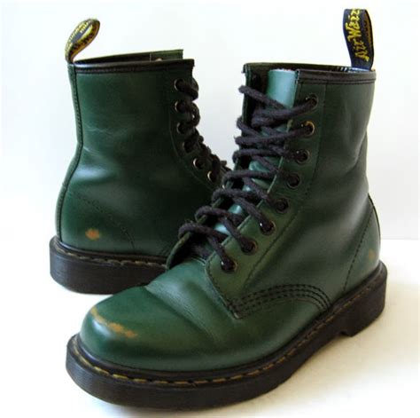 Martens men's boots and get the best deals at the lowest prices on ebay! DR. MARTENS DOC MARTENS GREEN LEATHER ANKLE BOOTS WOMENS ...