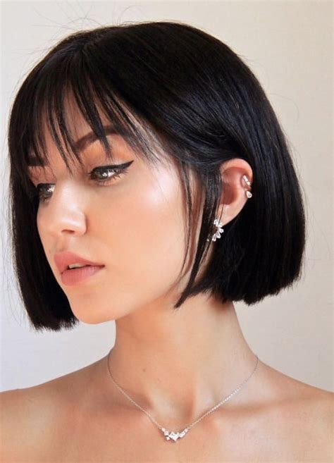 Short haircuts for straight hair with bangs