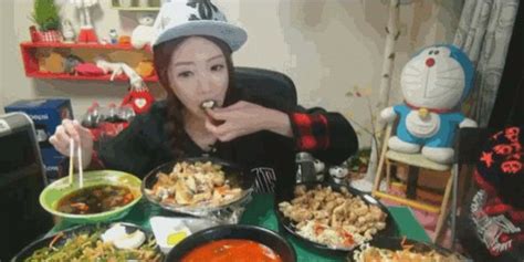 This Woman Makes A Month Eating In Front Of A Webcam HuffPost