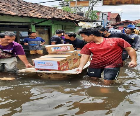 Banjir Pantura Bri Bangun Posko Bencana Dan Salurkan Sembako Untuk