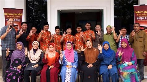 Sehingga pelajaran membaca iqro ini akan lebih bak jika dimulai sejak dini. Belajar Mengaji Dewasa Di Bandung - Ngaji Bareng