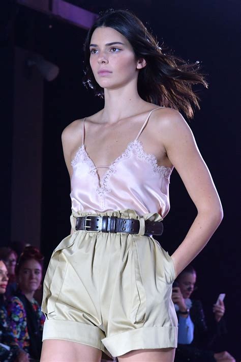Kendall Jenner Walks Alberta Ferretti Show At Milan Fashion Week 09