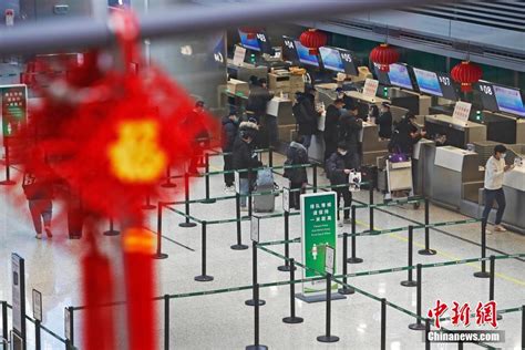Quando é a data do ano 2021 mostrada em um calendário. China inaugura período de viagens do Festival da Primavera ...