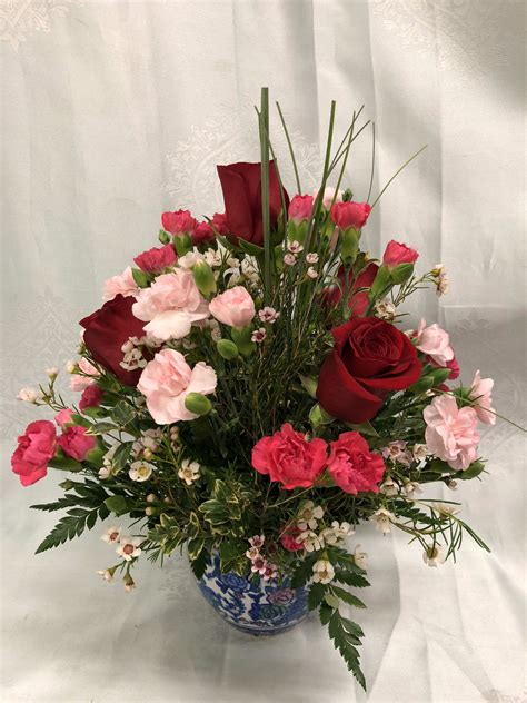 Browse our full range and choose a bouquet featuring your favourite springtime flower. Bouquet of Spring in Honolulu, HI | Flower Fair