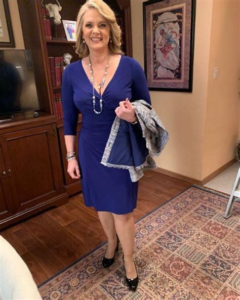 ¡pepillo origel pone su granito de arena para los damnificados! Llorando Érika Buenfil defiende a su hijo de Pepillo ...