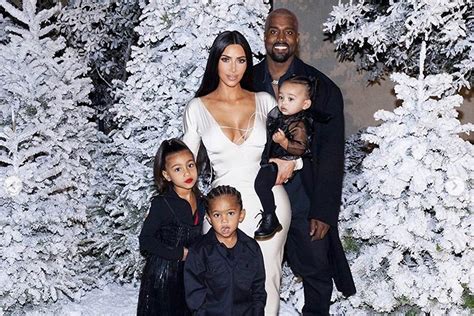 Kim Kardashian und Kanye West haben ihr viertes Kind bekommen | Vogue