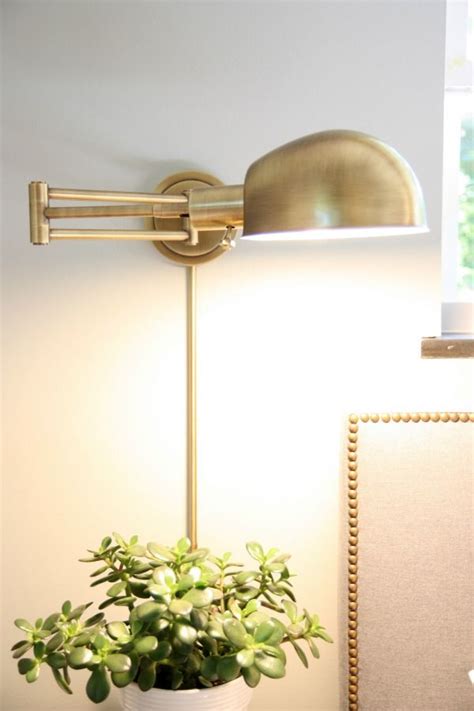 The kira wall lamps feature an amazing transitional style with adjustable swing arms and a lovely satin nickel finish. 25 Hacks for Living in Small Spaces | Bedroom reading ...