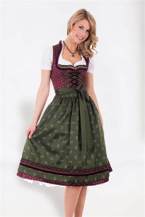 traditional german dirndls oktoberfest outfits with images scandinavian dress fashion