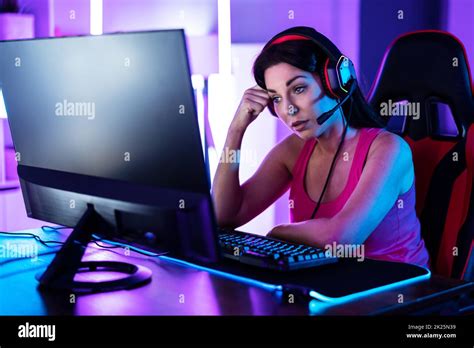 Sad Upset Young Online Pc Video Gamer Stock Photo Alamy