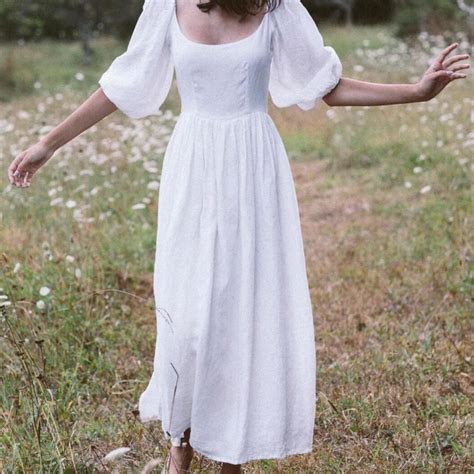 Kara Thoms Boutique Bellflower Dress In Blanc Depop