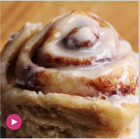 This vegan dessert may be free of gluten, grains, and refined sugar, but it's absolutely packed with flavor—and the luscious cashew cream is a revelation. The Best Ever Vegan Cinnamon Rolls | Recipe | Vegan cinnamon rolls, Vegan dessert recipes, Vegan ...