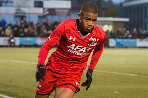 Myron boadu (born 14 january 2001) is a dutch footballer who plays as a striker for dutch club az alkmaar. Myron Boadu pops up on the radar of Sporting CP - Ghana ...