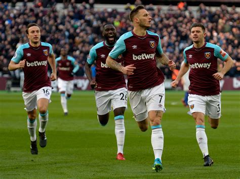The official instagram account of west ham united ⚒. Chelsea come unstuck as Marko Arnautovic secures West Ham ...