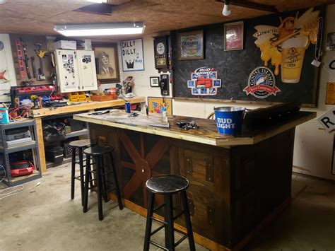 Finishing Up The The Garage Bar Rmancave