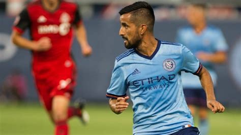 Piłkarską karierę moralez rozpoczął w racing club de. Maxi Moralez juega con New York City, en la MLS ...
