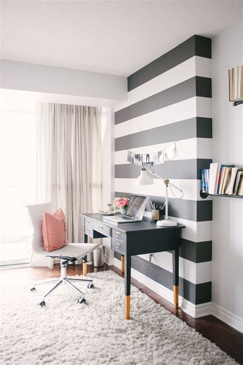 15 Best Stripe Wall Accents