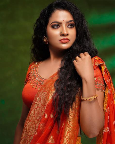 Tamil Actress Vj Chitra Half Saree Latest Hot Photos Photos HD Images