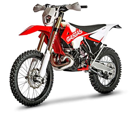 My observations are that 2 stroke gas is about equivalent to 4 stroke glow, which is why 1.20 size 4 stroke glow and above are no longer in the cards for me. Testing The Gas Gas EC300 2-Stroke | B&B Off Road Engineering