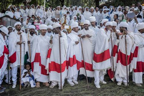 Ethiopians Gather To Celebrate The Ashenda Festival In Pictures