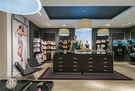 Maidenform Flagship Store By Droguett Aanda Chile