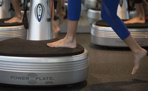 Heard Of Those Hot New Workouts Done Atop A Vibrational Plate Yeah We Tried It Los Angeles Times