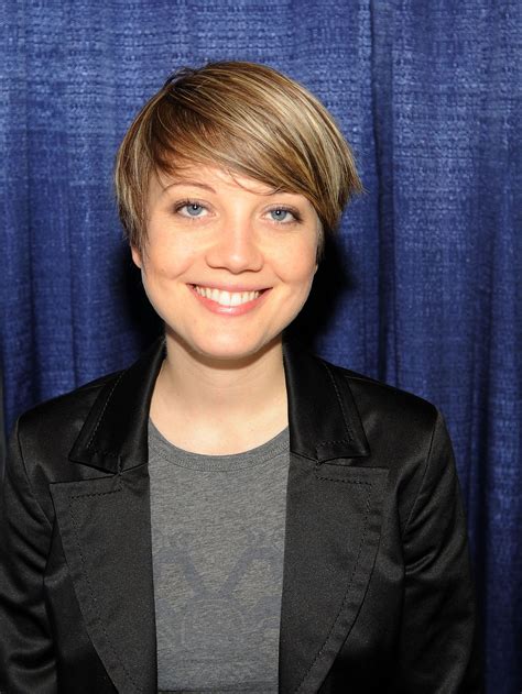 It behaves in a manner rather akin to a litigious cult. Allison Mack: Schuldbekenntnis im Fall der mutmaßlichen ...