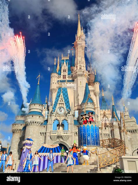 Disney Land Fireworks Hi Res Stock Photography And Images Alamy