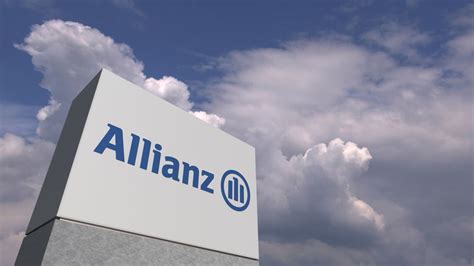 Segmentasi pasar adalah | pengertian segmentasi pasar. Allianz Jelajahi Potensi Pasar e-Commerce Produk ...