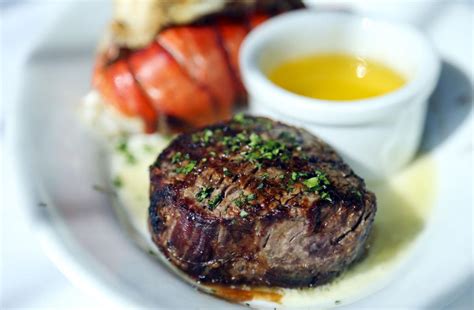 Review Ruths Chris Steak House Offers Array Of Sizzling Steaks Sides