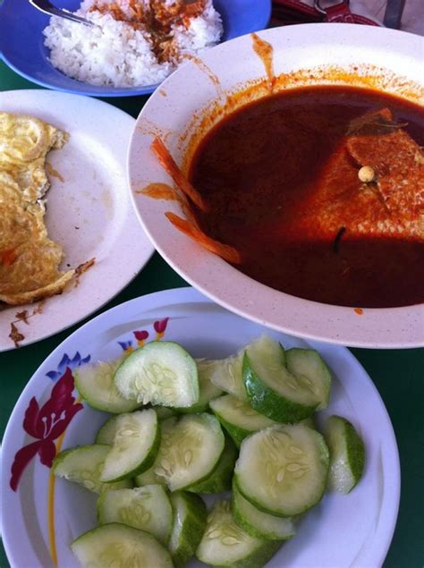 Resepi untuk membuatnya tidaklah terlalu rumit. Tempat Makan Sedap Di Malaysia: Asam Pedas Mak Pon di ...