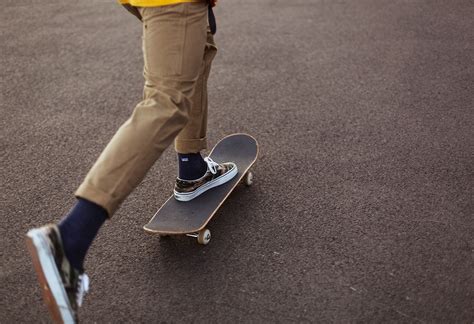 Looking for the best aesthetic wallpapers? preppy skater look with cameo kicks (With images) | Skate style, Skater look, Skater boy